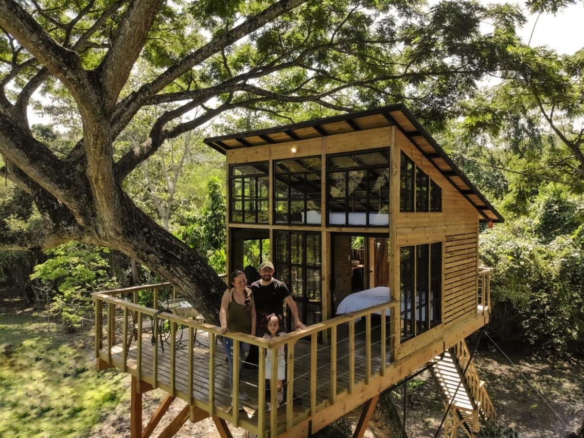 فيلا Casa En El Arbol Utica المظهر الخارجي الصورة