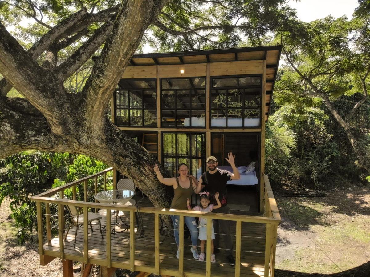 فيلا Casa En El Arbol Utica المظهر الخارجي الصورة
