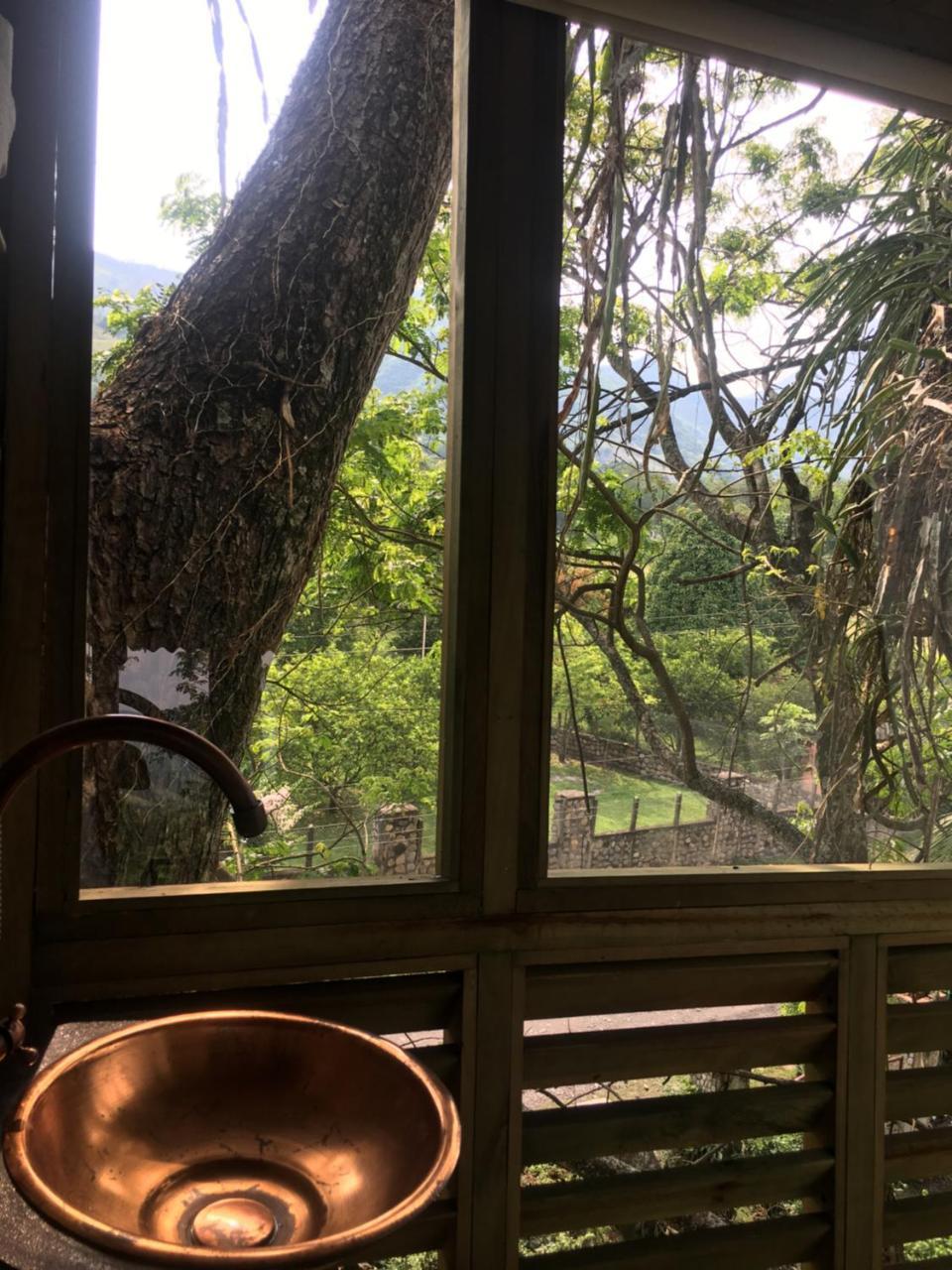 فيلا Casa En El Arbol Utica المظهر الخارجي الصورة